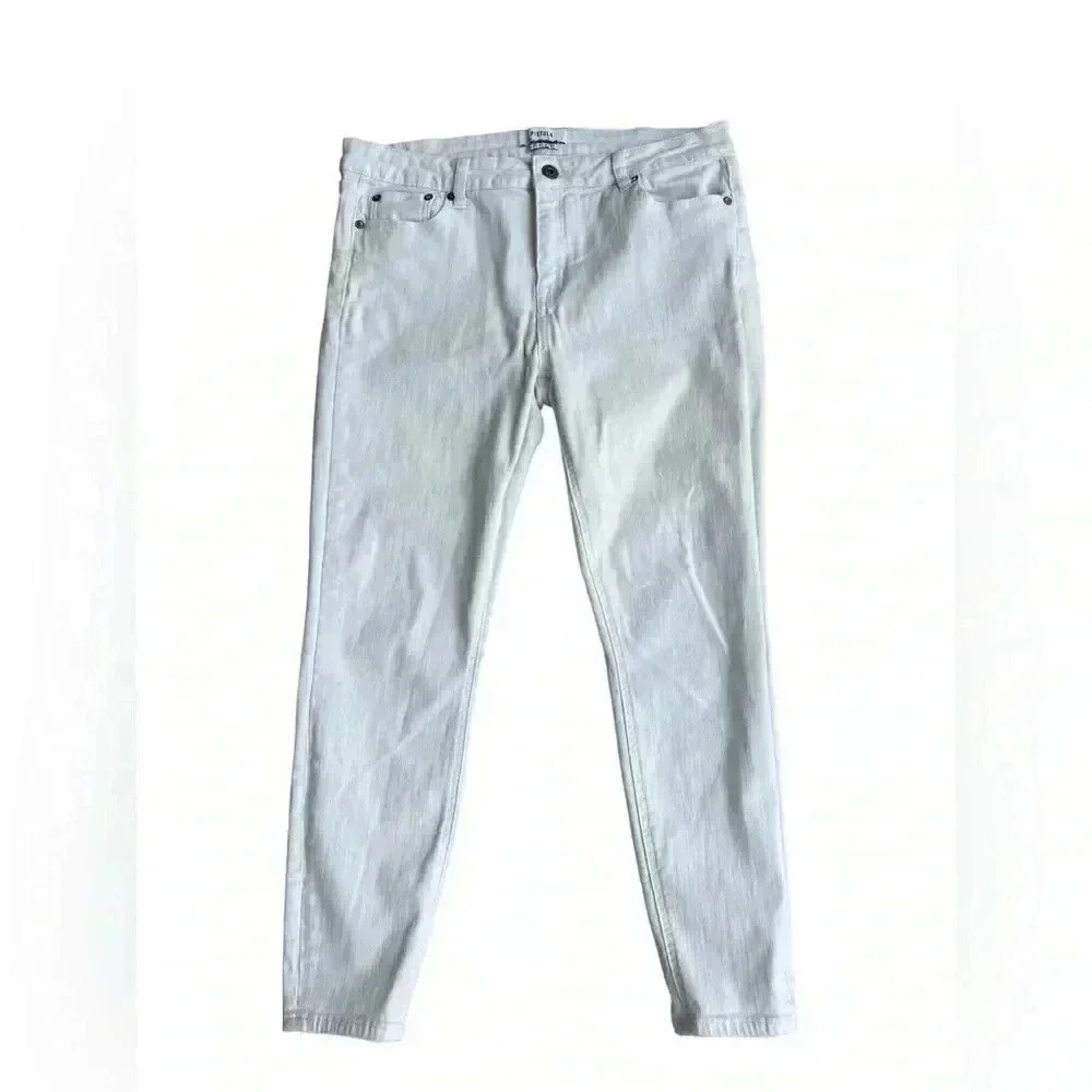 Pistola Women’s White Jeans Size 31